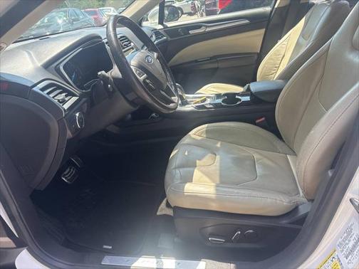 2016 Ford Fusion Hybrid Titanium