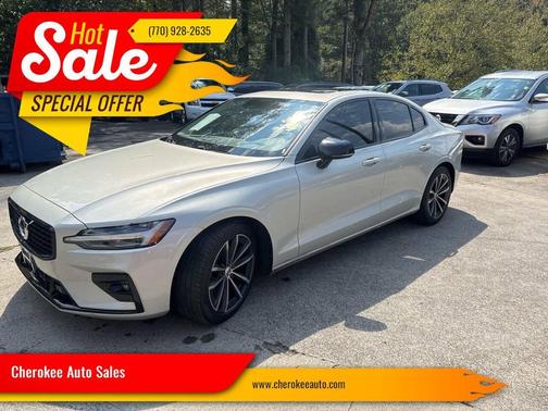 2021 Volvo S60 T5 Momentum