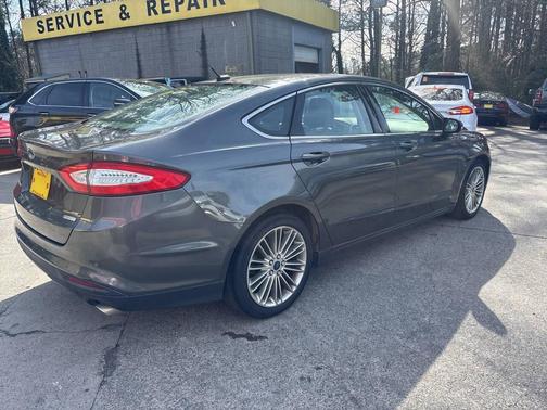 2015 Ford Fusion SE