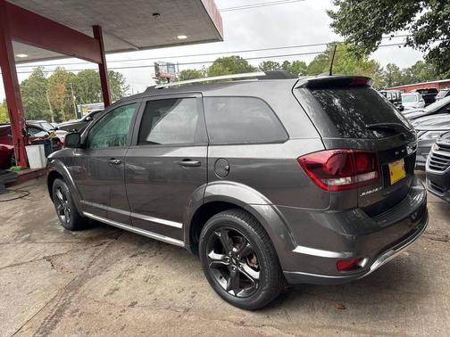 2020 Dodge Journey Crossroad