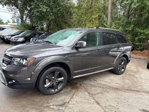 2020 Dodge Journey Crossroad