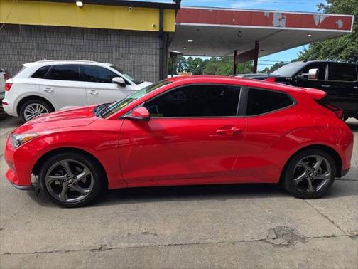 2019 Hyundai Veloster 2