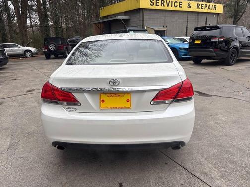 2011 Toyota Avalon Limited