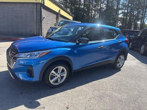 2023 Nissan Kicks S