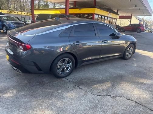 2022 Kia K5 LXS 4dr Sedan
