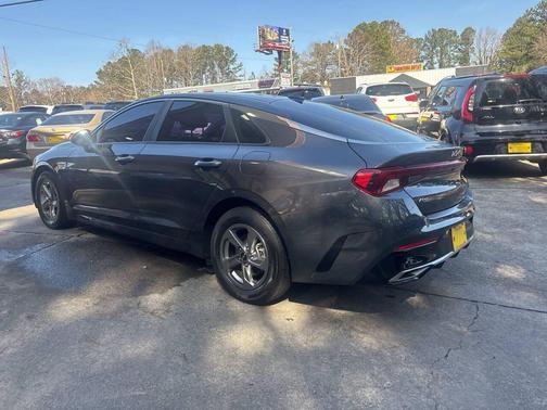 2022 Kia K5 LXS 4dr Sedan