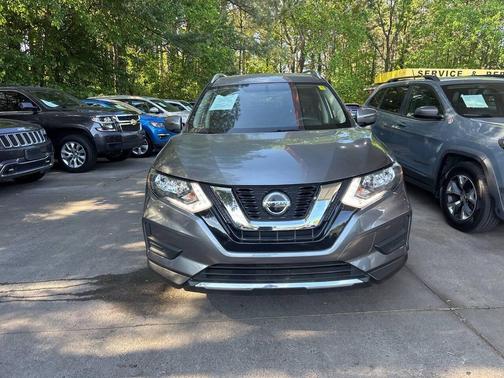Gray 2018 Nissan Rogue SV