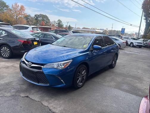 2017 Toyota Camry SE