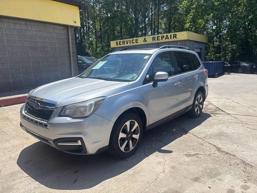 Silver 2017 Subaru Forester 2.5i Premium