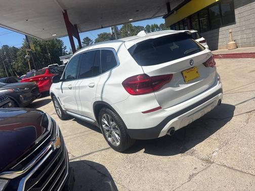 White 2018 BMW X3 xDrive30i