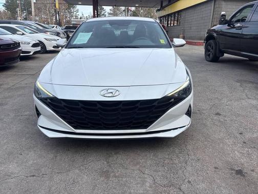 2022 Hyundai ELANTRA SEL