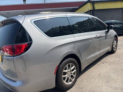 2020 Chrysler Voyager LXI