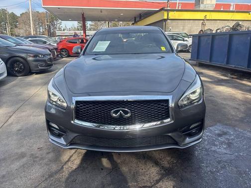 2018 INFINITI Q70 3.7 Luxe 4dr Sedan