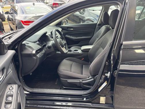 2022 Nissan Altima 2.5 S 4dr Sedan