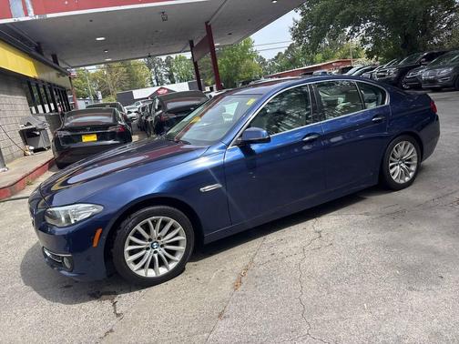 Blue 2016 BMW 528 528i xDrive AWD 4dr Sedan