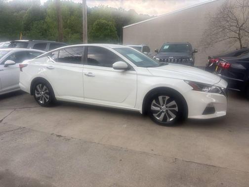 White 2020 Nissan Altima 2.5 S 4dr Sedan