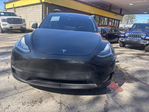2021 Tesla Model Y Long Range AWD 4dr Crossover