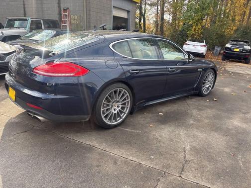 2015 Porsche Panamera 4S