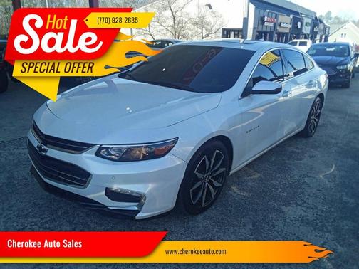 White 2018 Chevrolet Malibu LT
