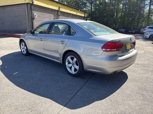 Silver 2013 Volkswagen Passat 2.0 TDI SE w/ Sunroof