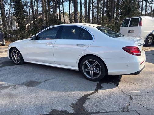 2017 Mercedes-Benz E-Class E 300 4MATIC AWD 4dr Sedan