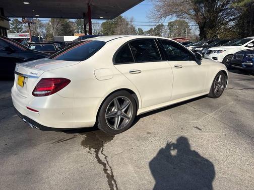 2017 Mercedes-Benz E-Class E 300 4MATIC AWD 4dr Sedan