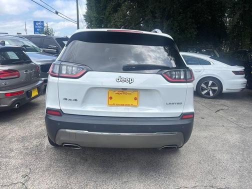 White 2019 Jeep Cherokee Limited