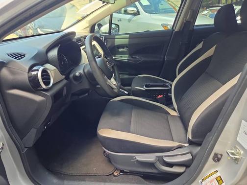2021 Nissan Versa 1.6 SV