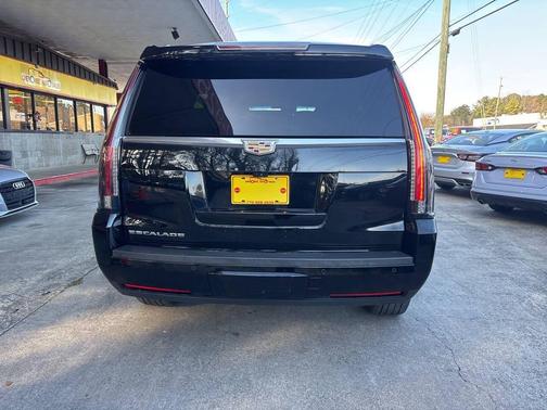 2020 Cadillac Escalade Luxury