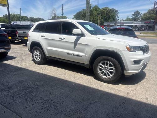 White 2020 Jeep Grand Cherokee Laredo
