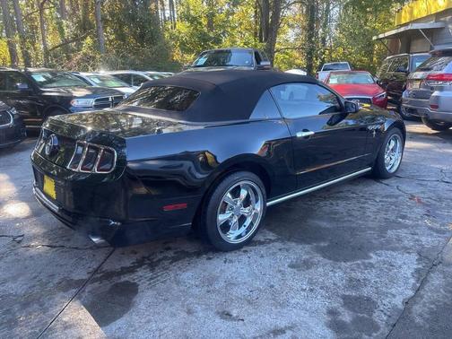 2014 Ford Mustang V6