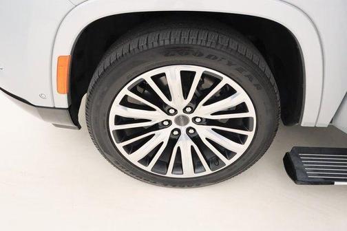 2022 Jeep Grand Wagoneer Series III