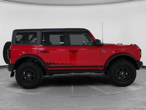 Race Red 2022 Ford Bronco Wildtrak