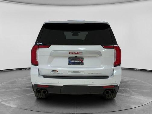White Frost Tri-Coat 2023 GMC Yukon Denali