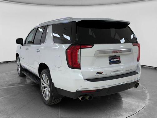 White Frost Tri-Coat 2023 GMC Yukon Denali