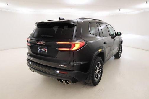 2024 GMC Acadia AT4