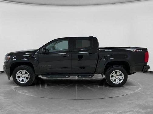 Black 2022 Chevrolet Colorado LT