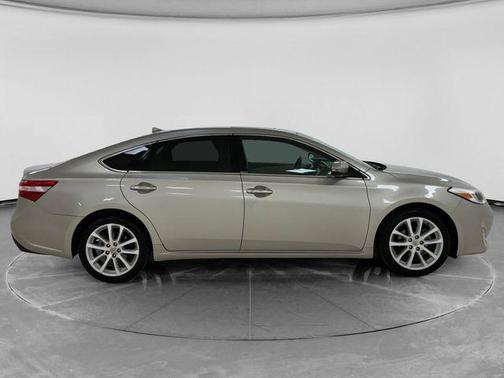 Champagne / Mica 2013 Toyota Avalon Limited
