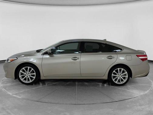 Champagne / Mica 2013 Toyota Avalon Limited