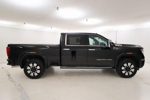 2024 GMC Sierra 2500 Denali