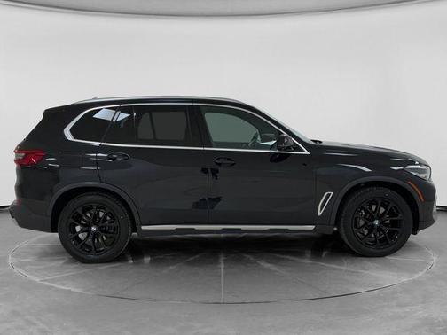 Black Sapphire Metallic 2020 BMW X5 xDrive40i