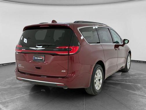 Velvet Red Pearlcoat 2022 Chrysler Pacifica Touring-L