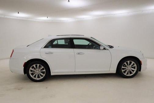 2015 Chrysler 300C Base