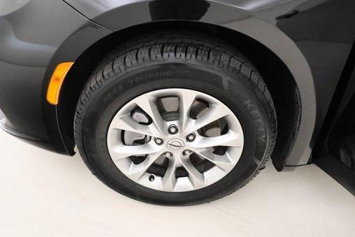 2024 Chrysler Pacifica Touring-L