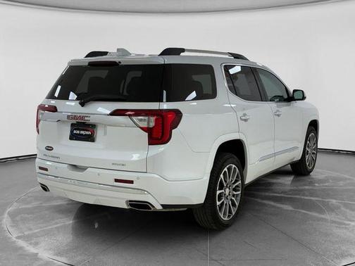 White Frost Tri-Coat 2023 GMC Acadia Denali