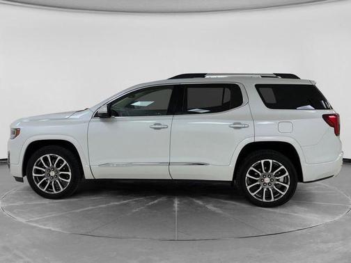 White Frost Tri-Coat 2023 GMC Acadia Denali