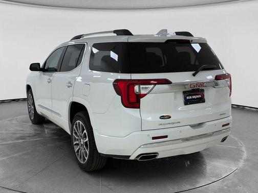 White Frost Tri-Coat 2023 GMC Acadia Denali