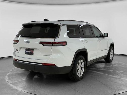 Bright White Clearcoat 2022 Jeep Grand Cherokee L Limited