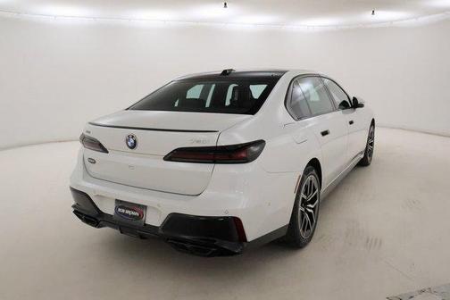 2023 BMW 760 760i xDrive