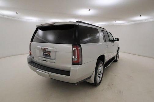 2017 GMC Yukon XL SLT
